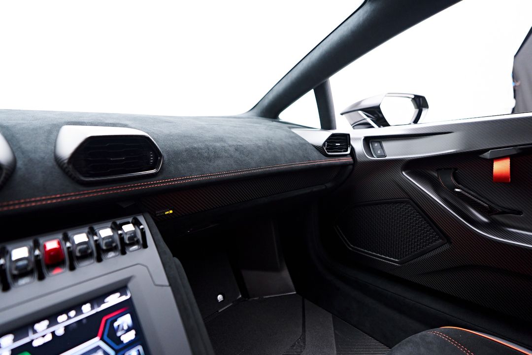 2023 Lamborghini Huracan STO
