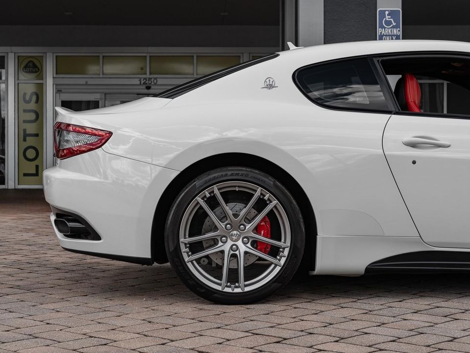 2017 Maserati GranTurismo