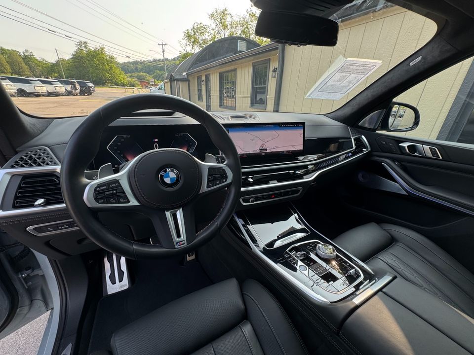 2024 BMW X7