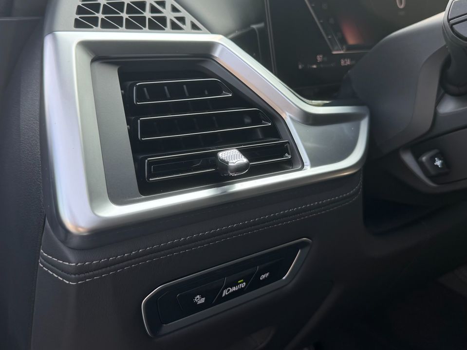 2024 BMW X7