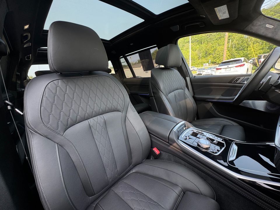 2024 BMW X7