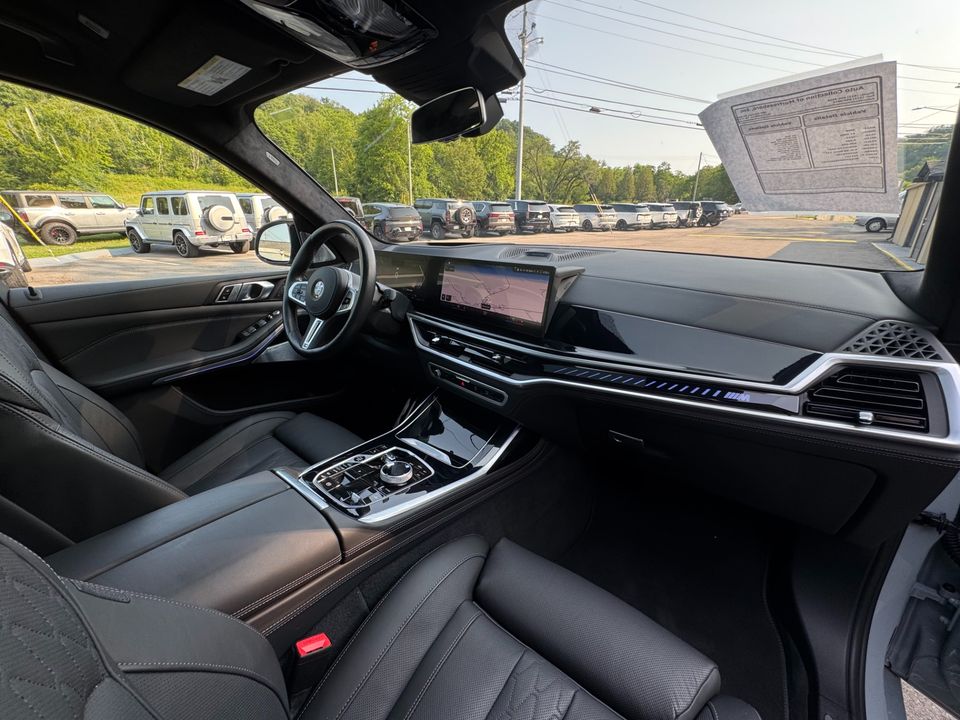 2024 BMW X7