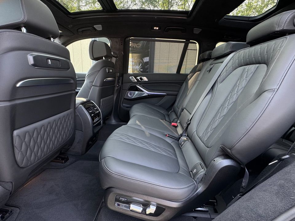 2024 BMW X7