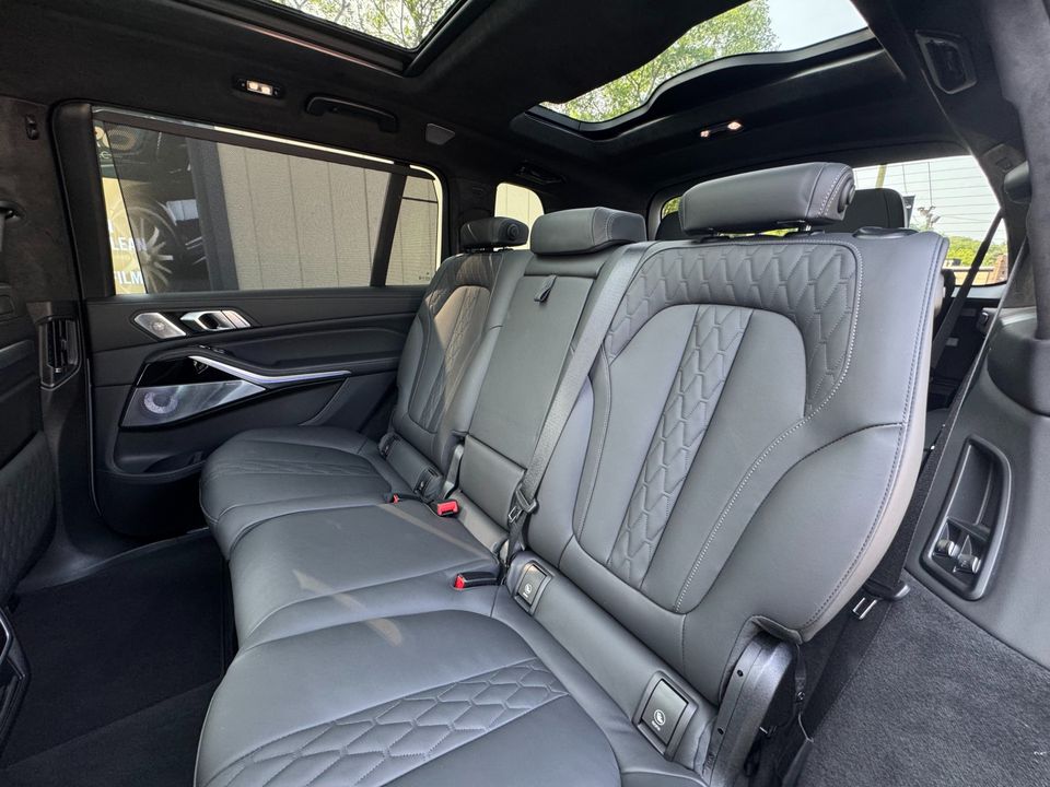 2024 BMW X7