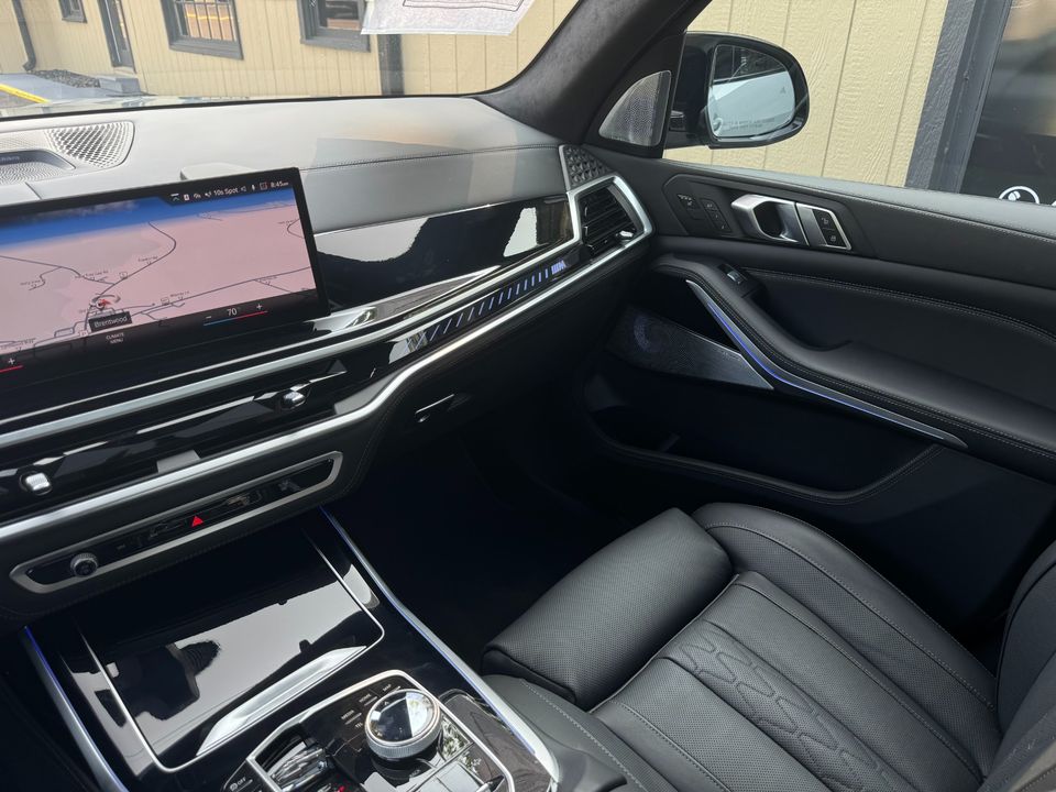 2024 BMW X7