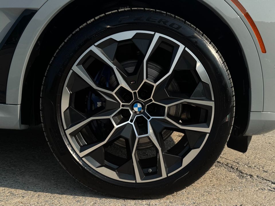2024 BMW X7