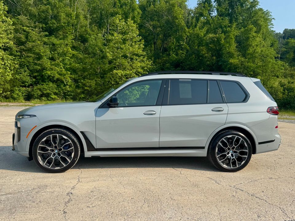 2024 BMW X7