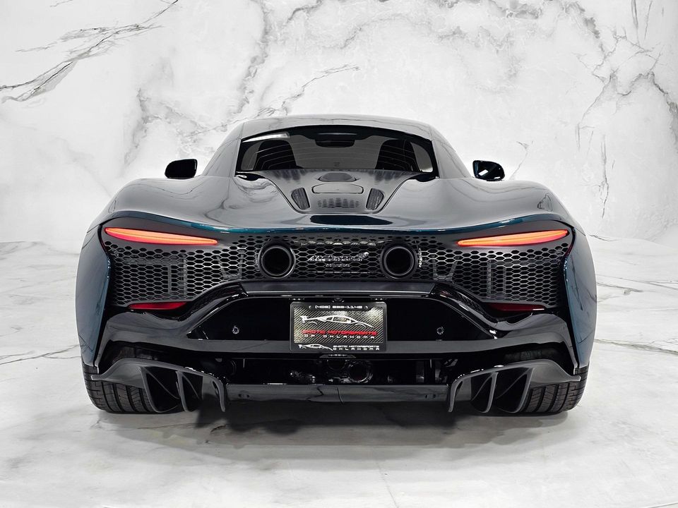2023 McLaren Artura