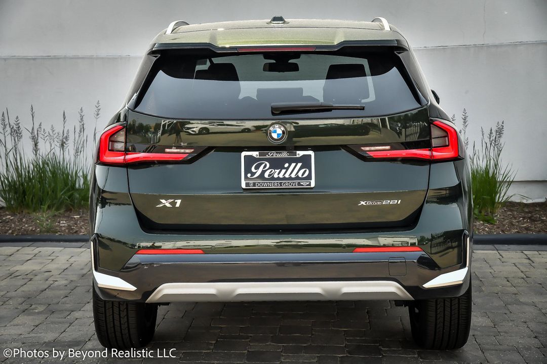 2023 BMW X1
