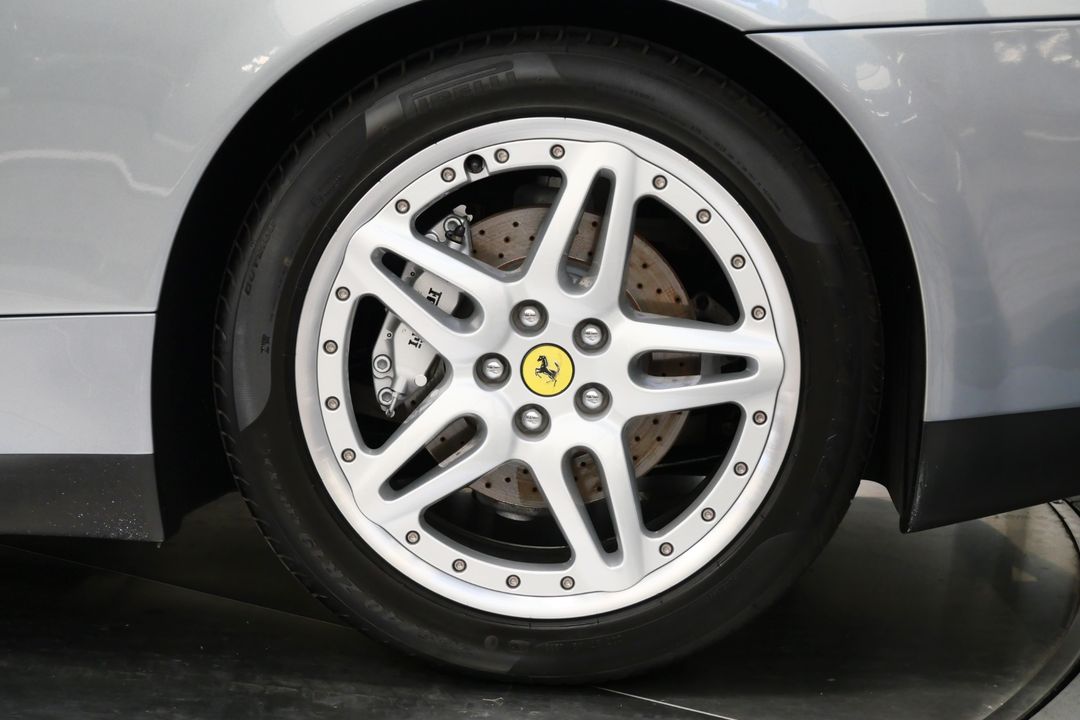 2005 Ferrari 612