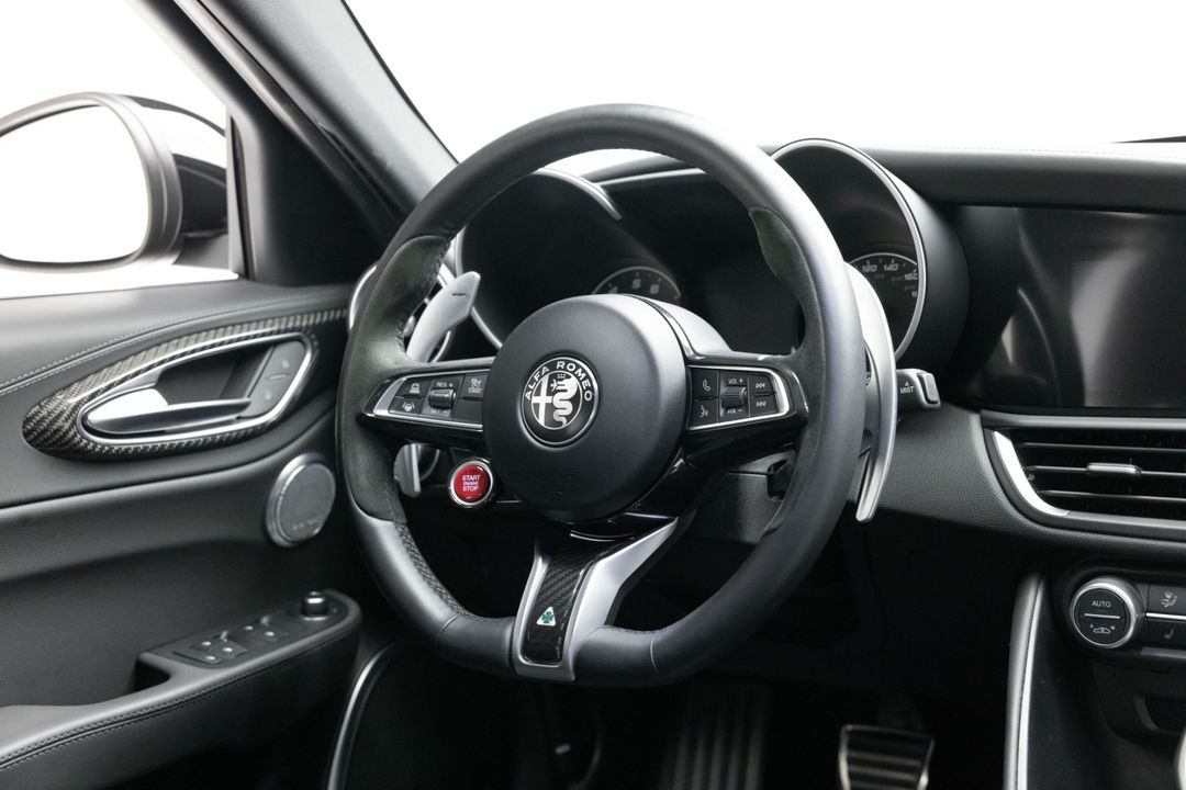 2023 Alfa Romeo Giulia Quadrifoglio