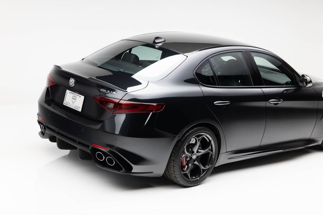 2023 Alfa Romeo Giulia Quadrifoglio