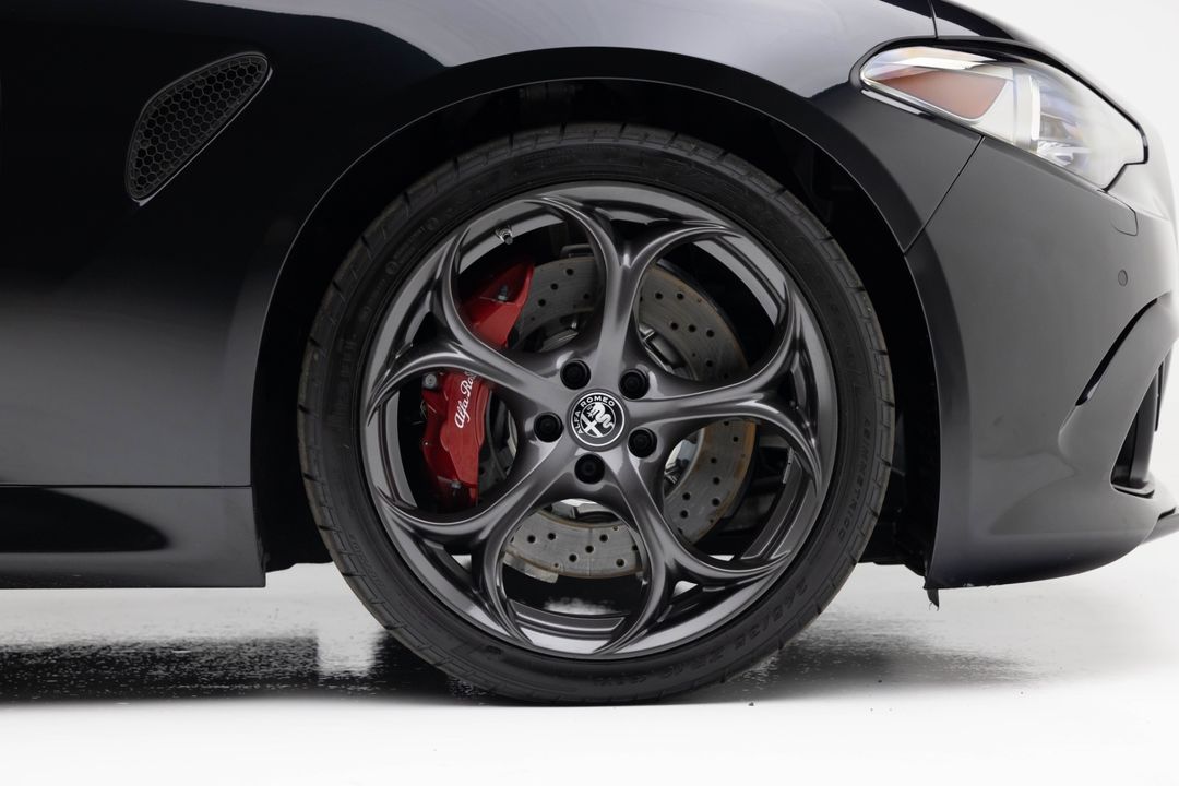 2023 Alfa Romeo Giulia Quadrifoglio