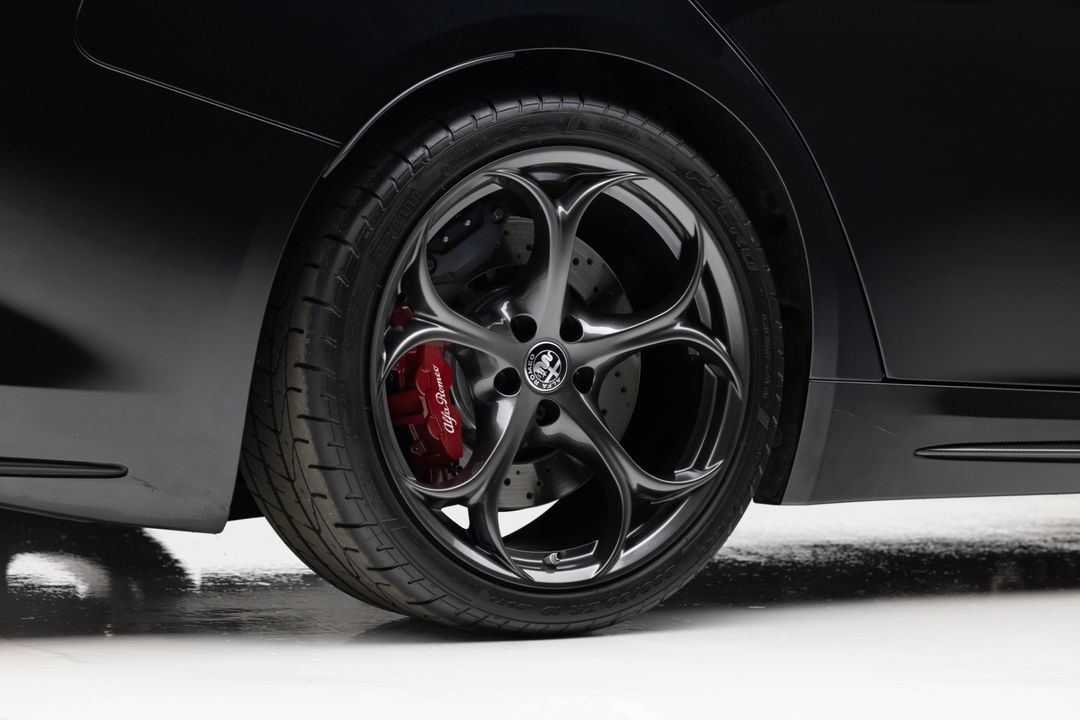 2023 Alfa Romeo Giulia Quadrifoglio