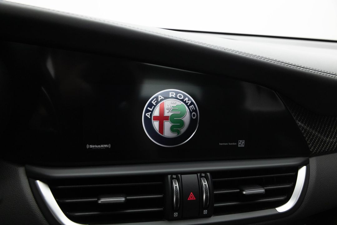 2023 Alfa Romeo Giulia Quadrifoglio
