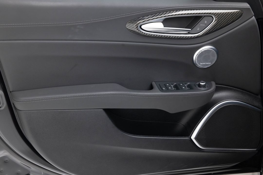 2023 Alfa Romeo Giulia Quadrifoglio