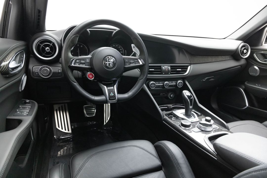 2023 Alfa Romeo Giulia Quadrifoglio