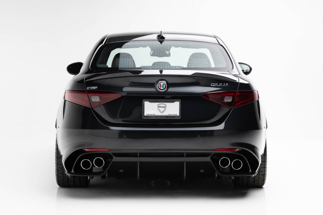 2023 Alfa Romeo Giulia Quadrifoglio
