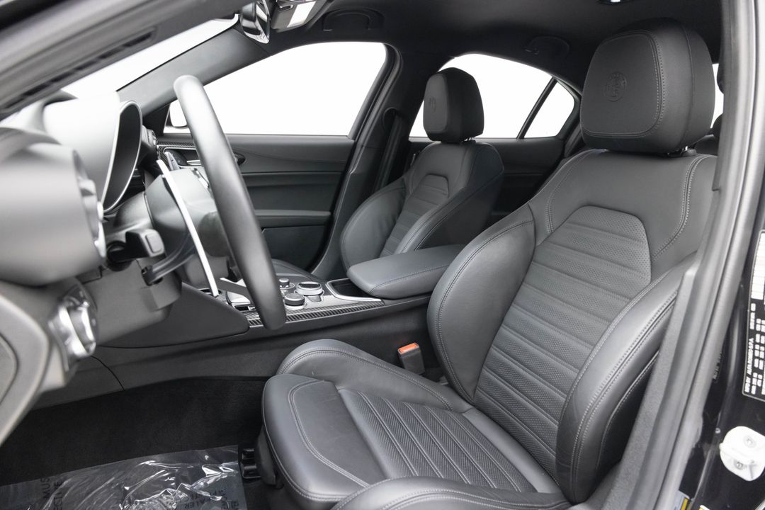 2023 Alfa Romeo Giulia Quadrifoglio
