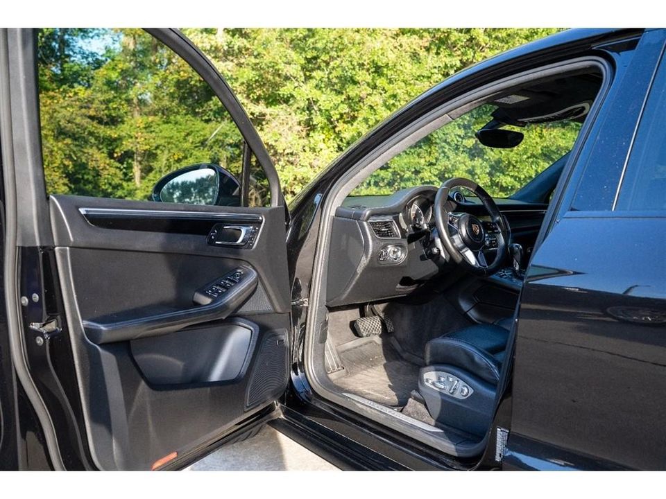 2016 Porsche Macan
