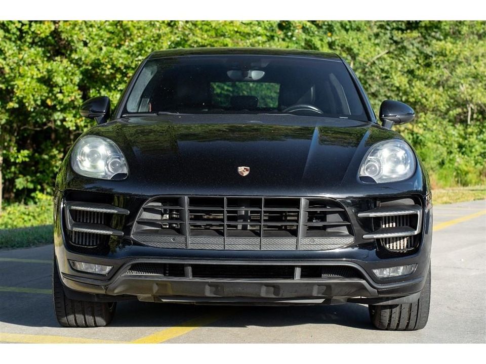 2016 Porsche Macan