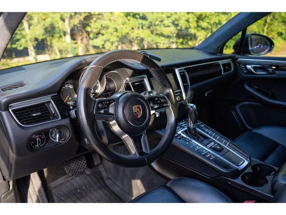 2016 Porsche Macan