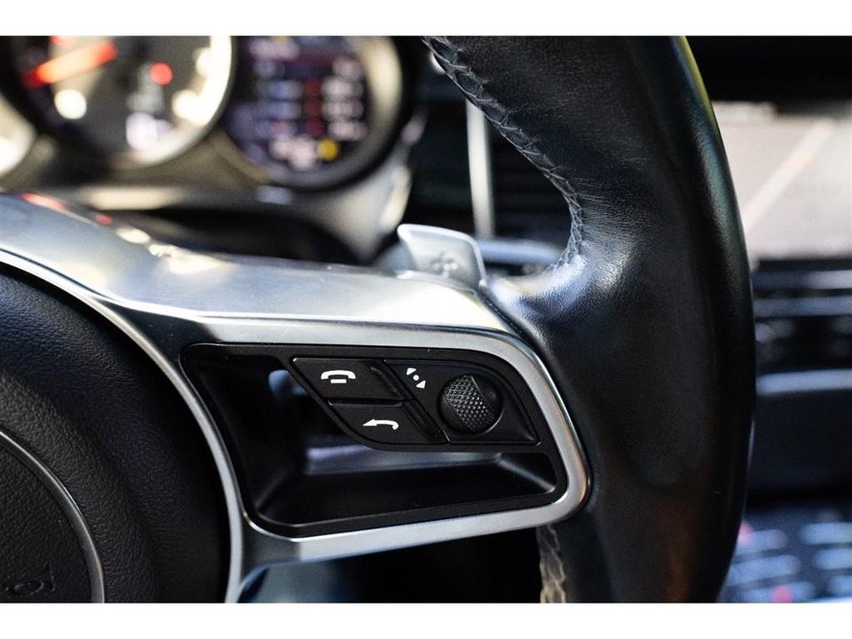 2016 Porsche Macan