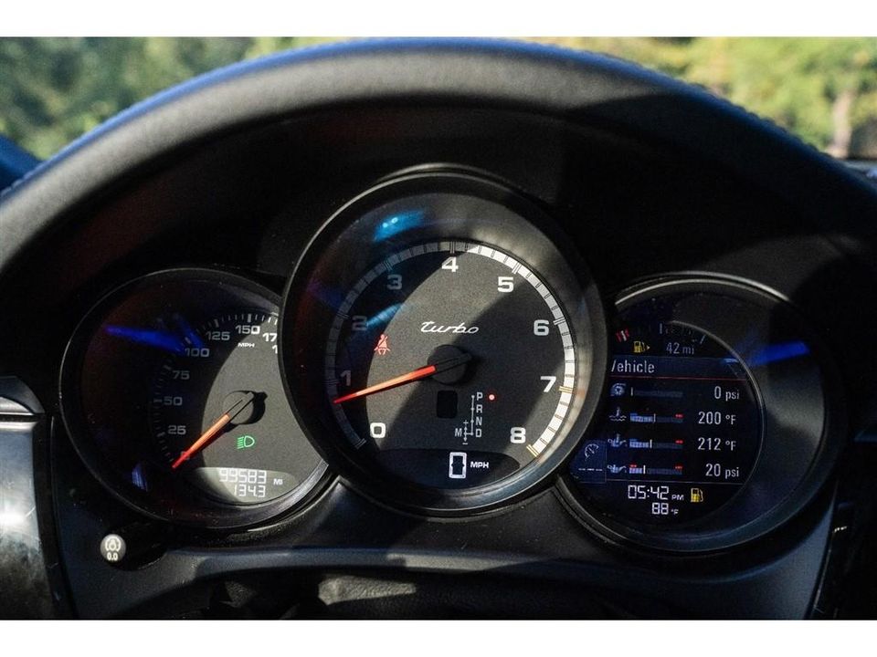 2016 Porsche Macan
