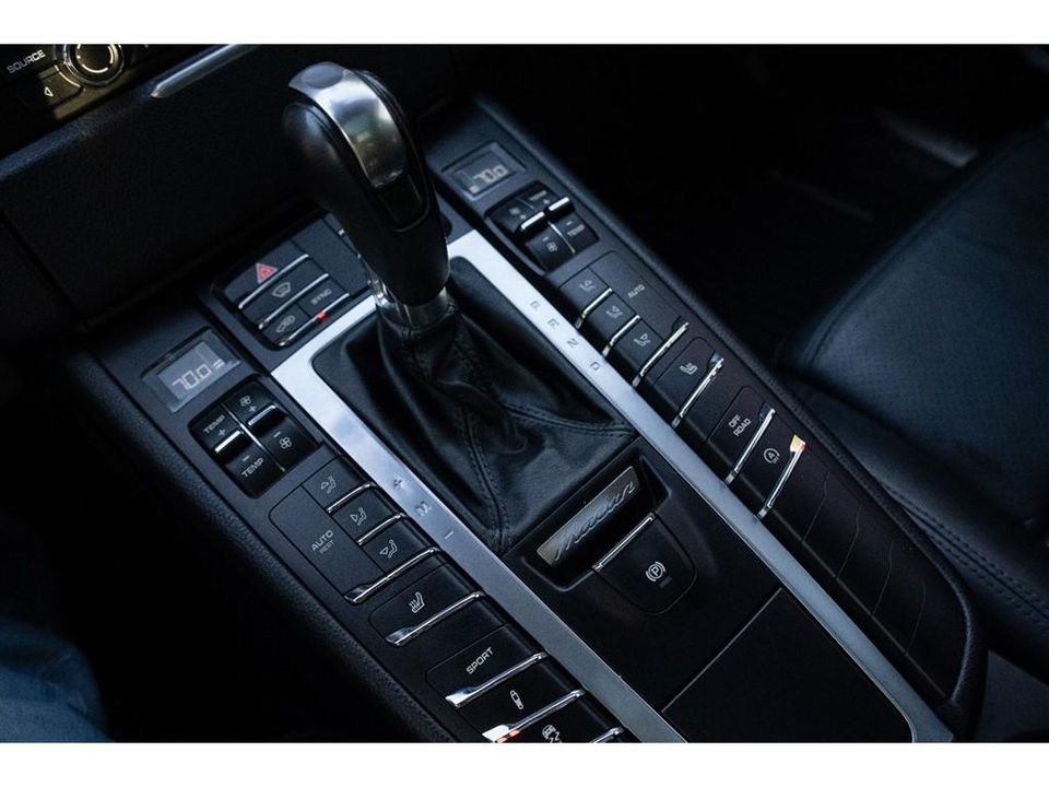 2016 Porsche Macan