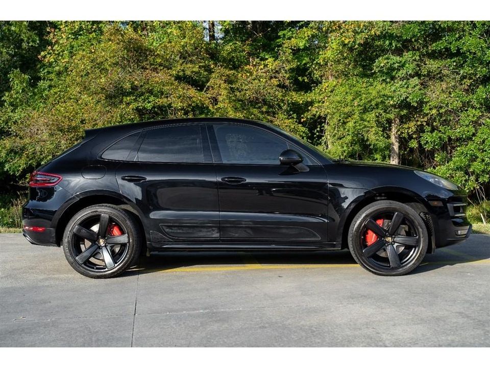 2016 Porsche Macan