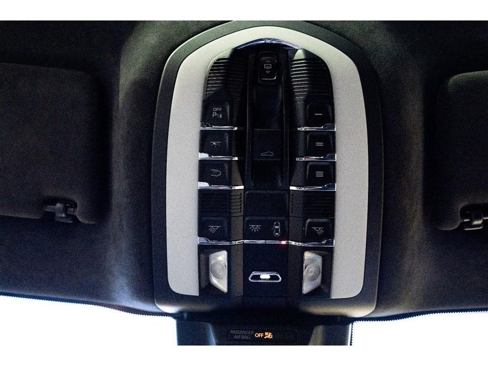 2016 Porsche Macan