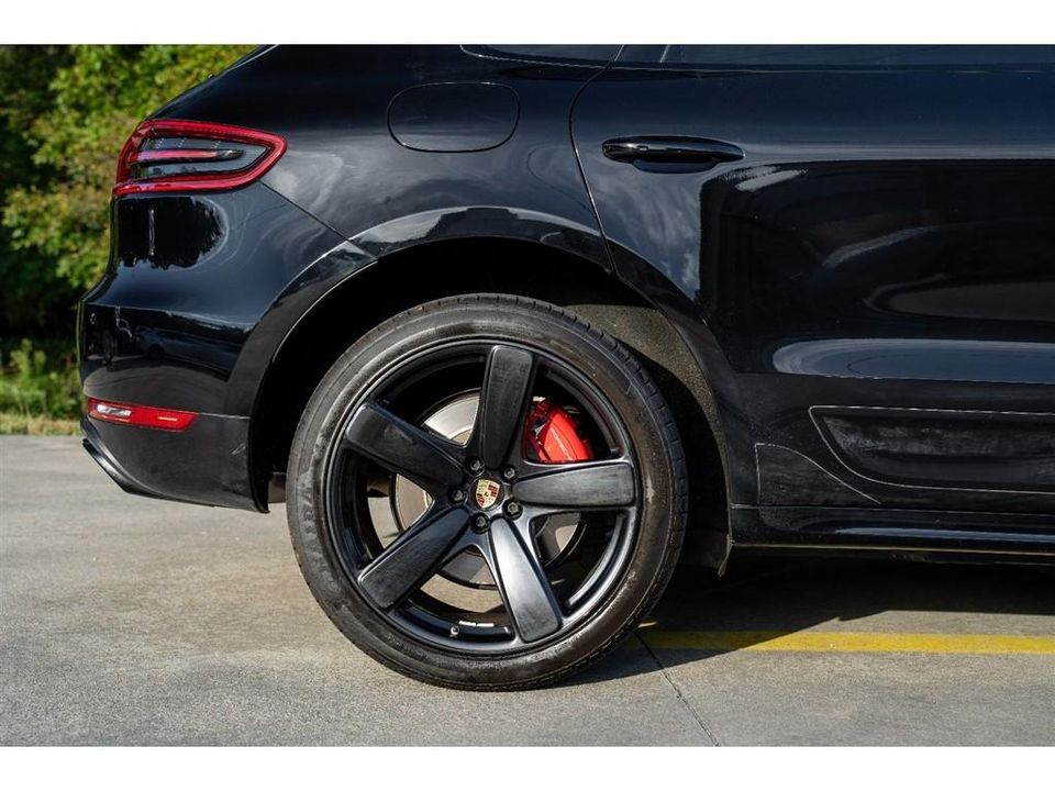 2016 Porsche Macan