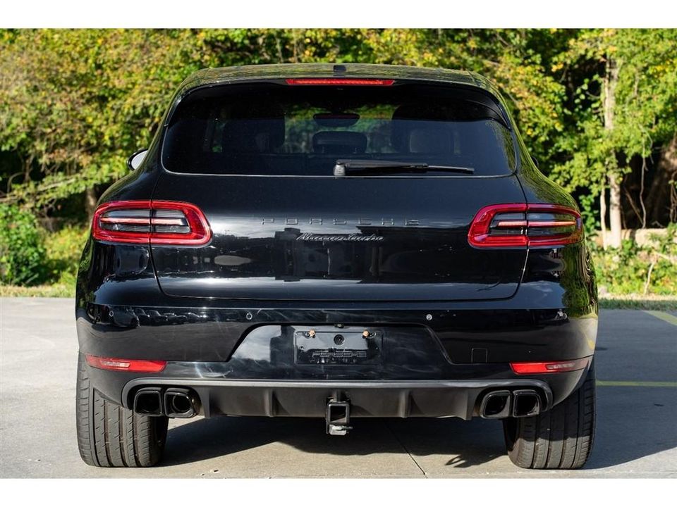 2016 Porsche Macan