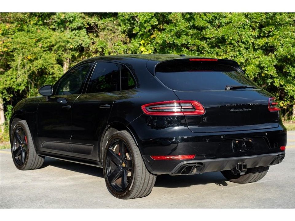 2016 Porsche Macan