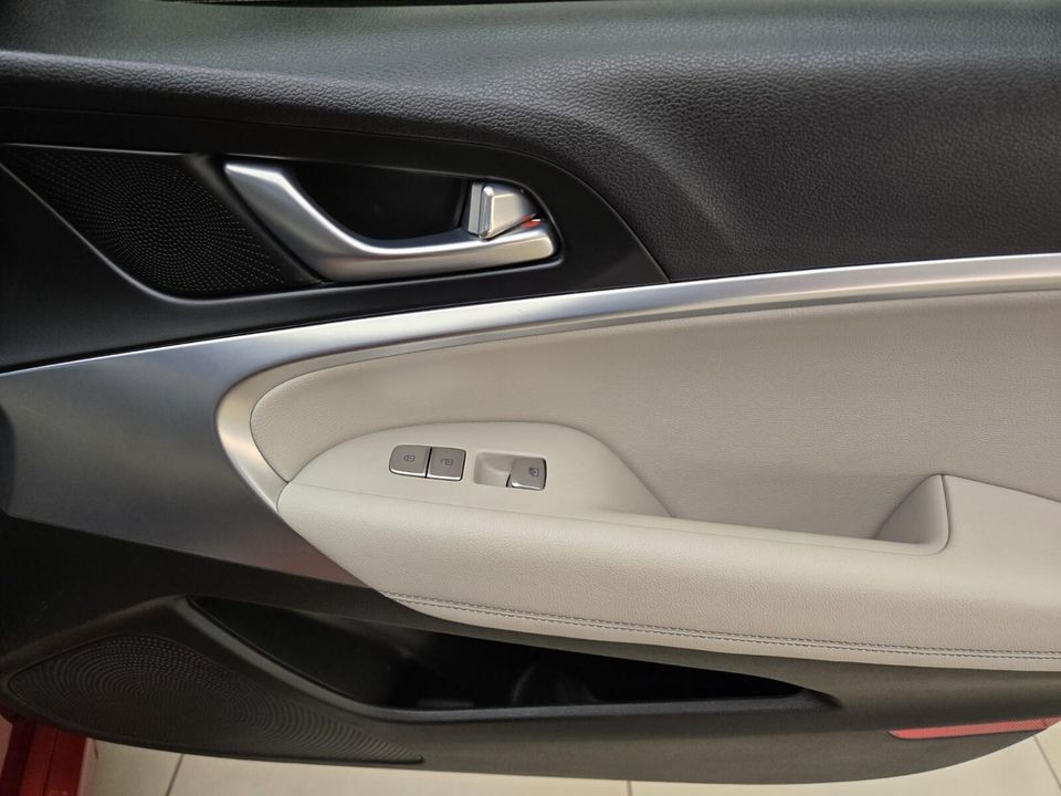 2022 Genesis G70