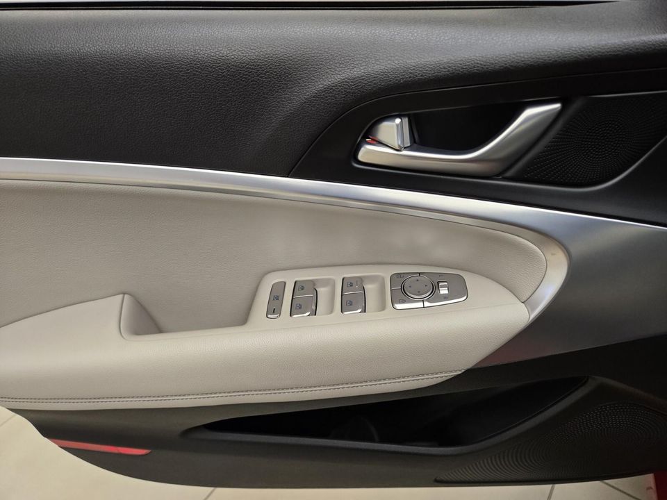 2022 Genesis G70