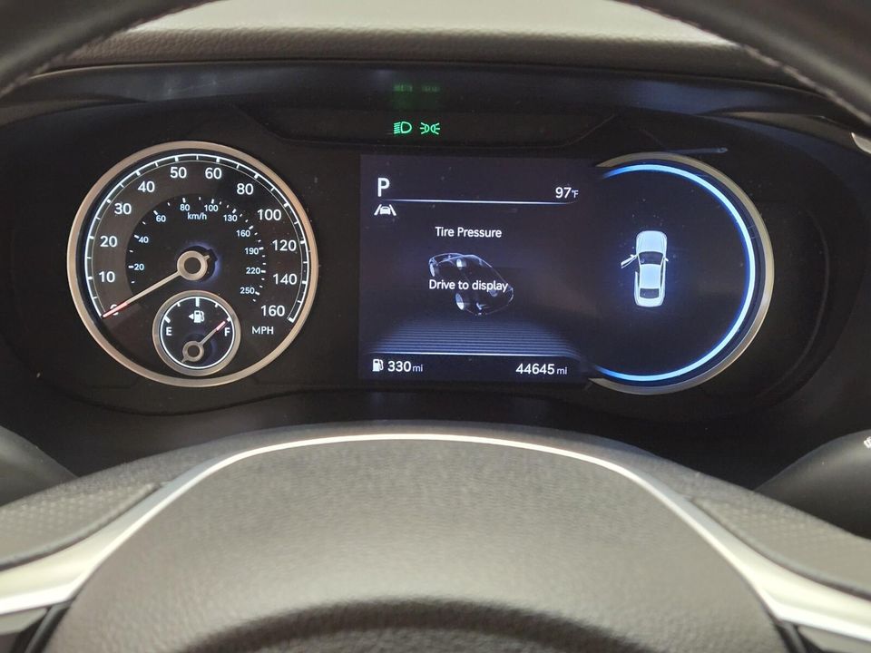 2022 Genesis G70