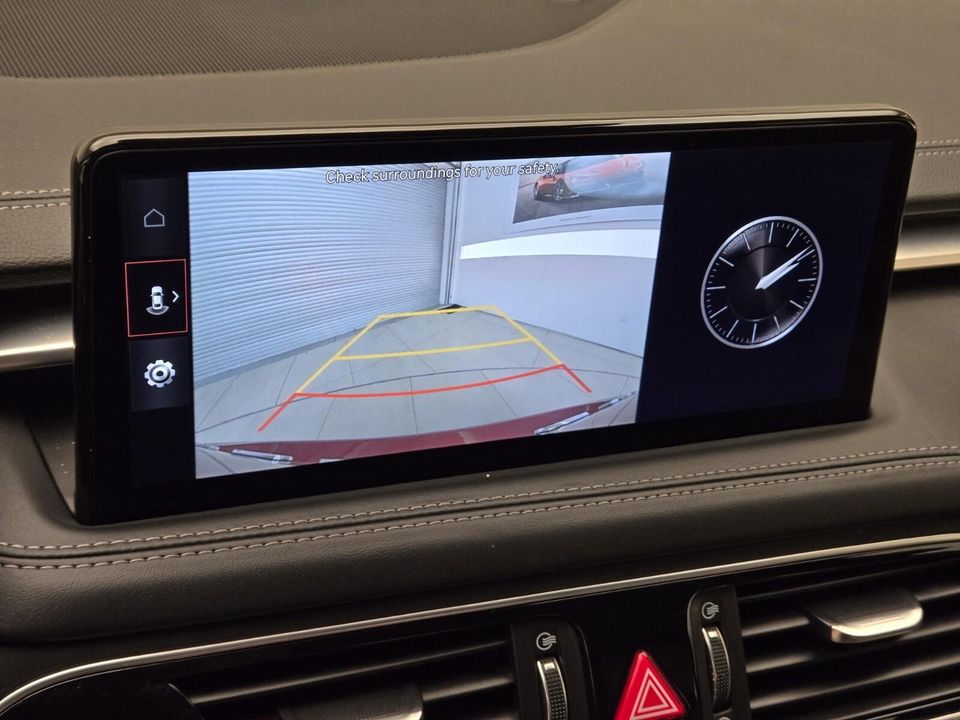 2022 Genesis G70