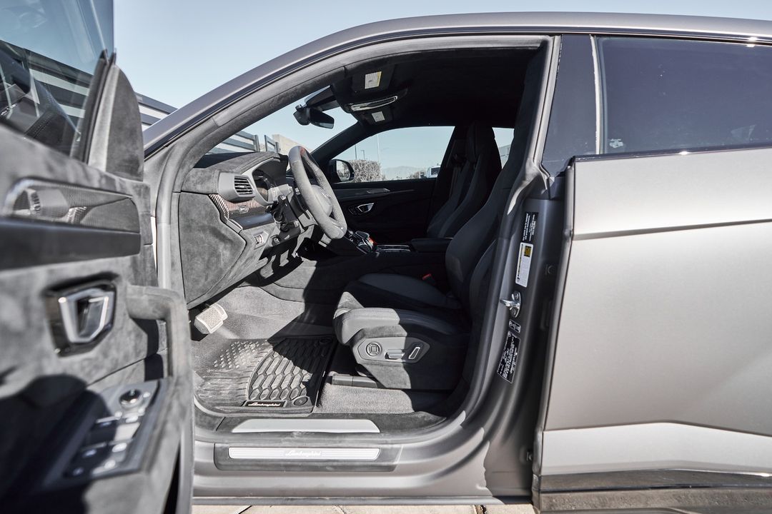 2023 Lamborghini Urus