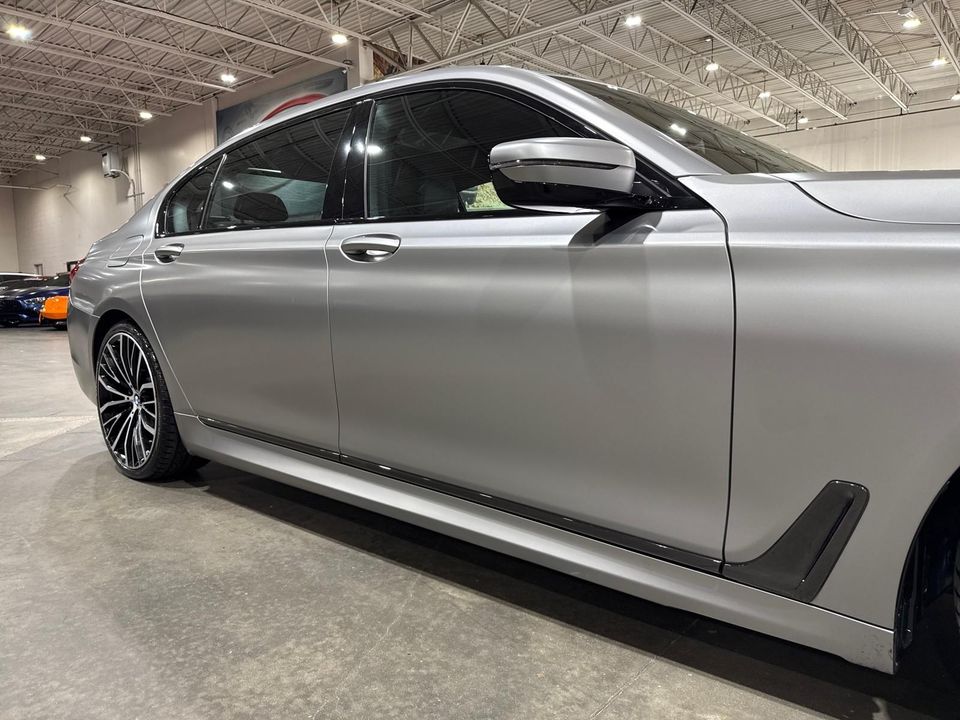 2019 BMW 740i