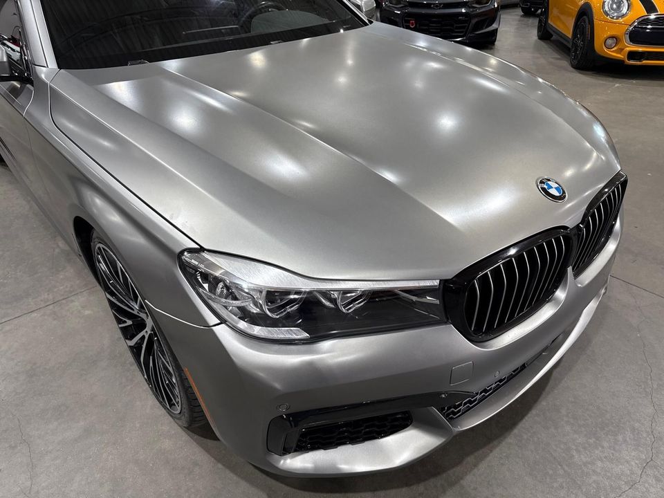 2019 BMW 740i