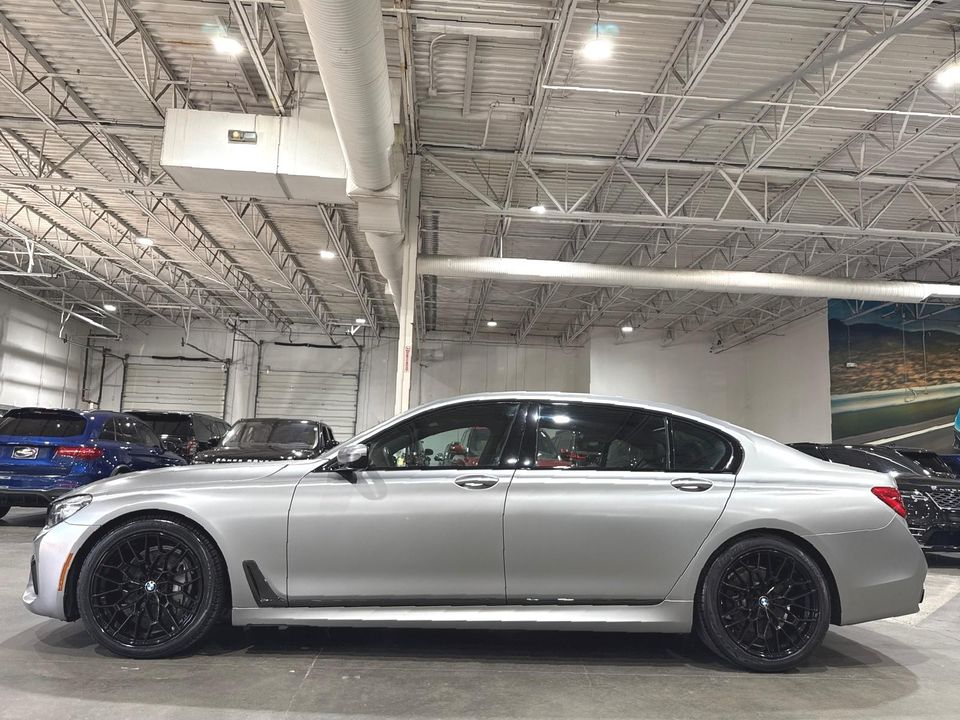 2019 BMW 740i