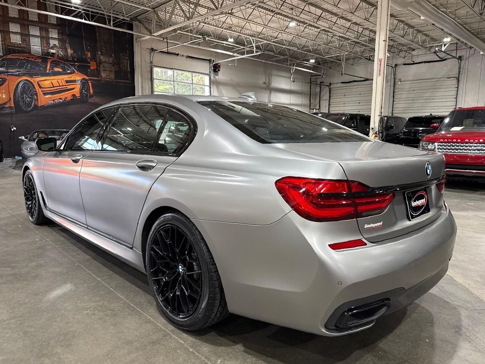 2019 BMW 740i