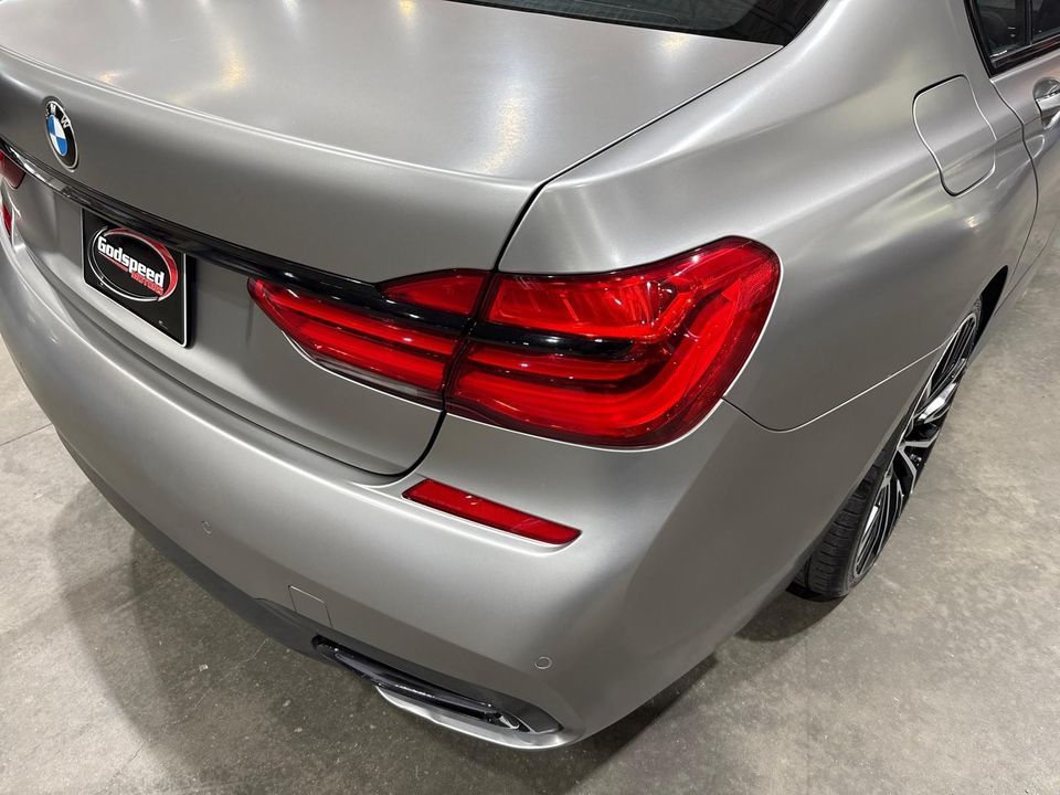 2019 BMW 740i
