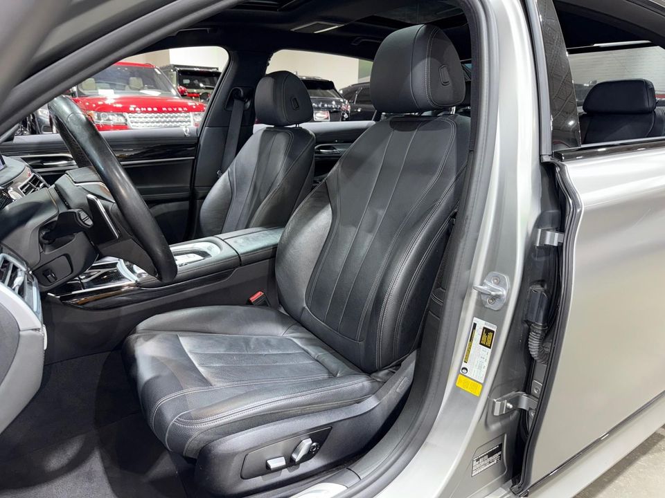 2019 BMW 740i