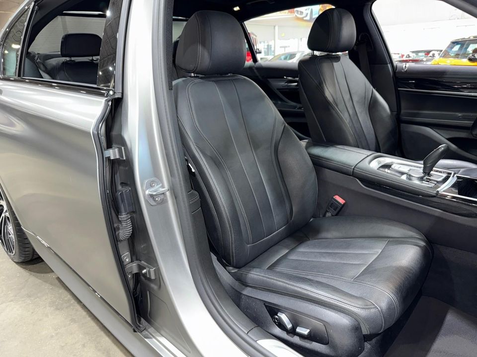 2019 BMW 740i