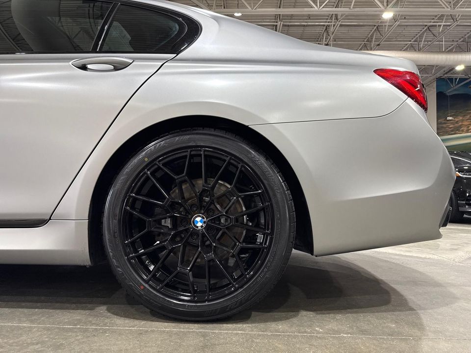 2019 BMW 740i