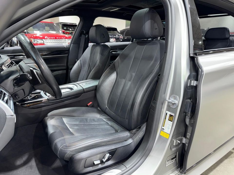 2019 BMW 740i