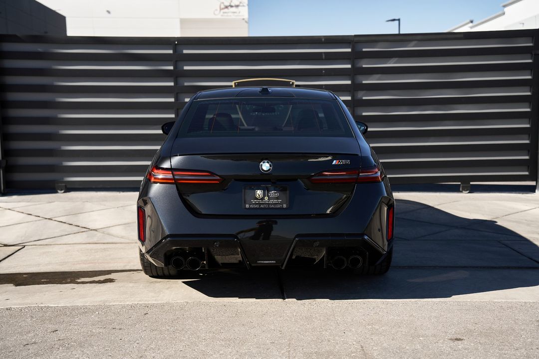 2025 BMW M5