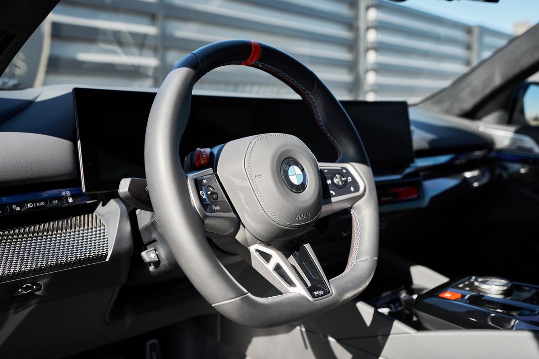 2025 BMW M5